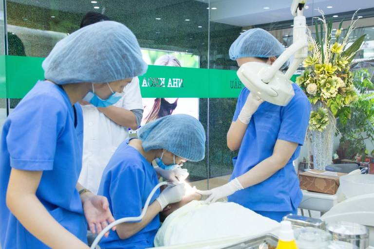 Nha khoa Quốc tế Á Châu - Địa chỉ tẩy trắng răng Hà Nội