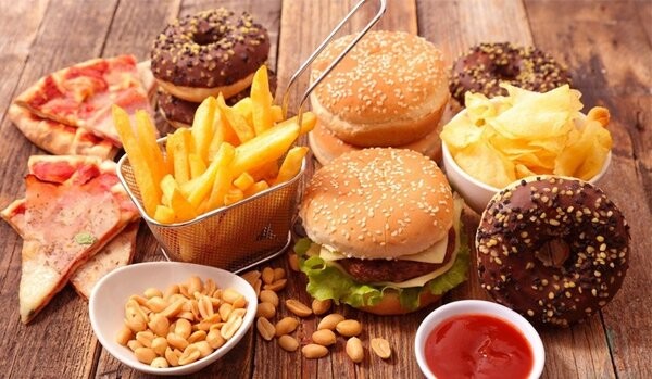 Răng bị sâu lỗ to có trám được không? Những điều cần lưu ý 5 Các loại thực phẩm là kẻ thù của răng miệng